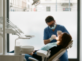 Dentista Milano: criteri informativi per scegliere lo studio